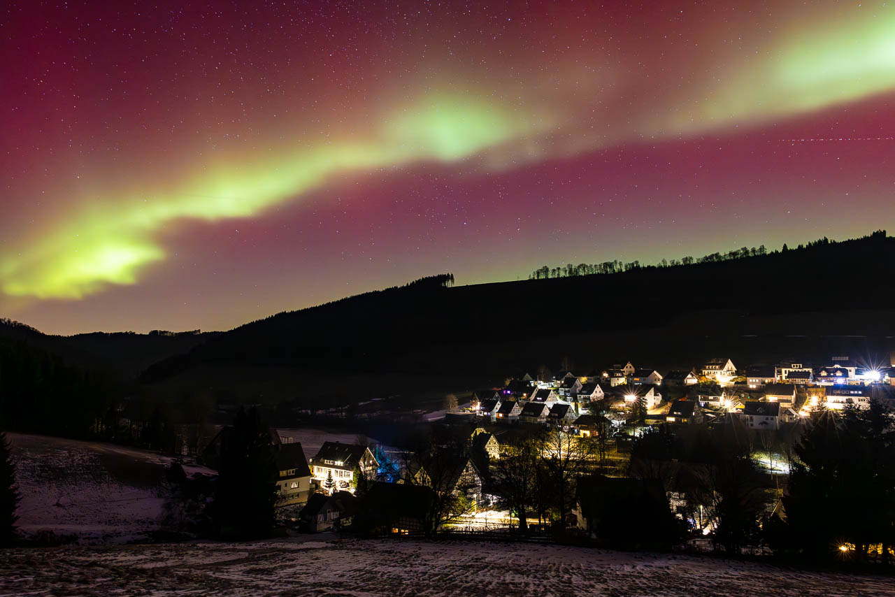 Westfeld unter Polarlichtern