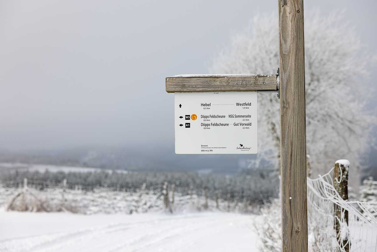 Wegweiser auf dem Hebel