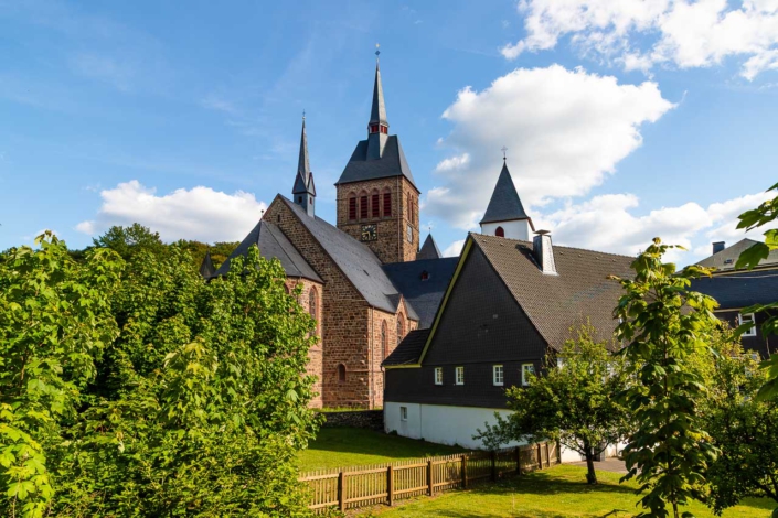 Pfarrkirche St. Peter und Paul Kirchhundem