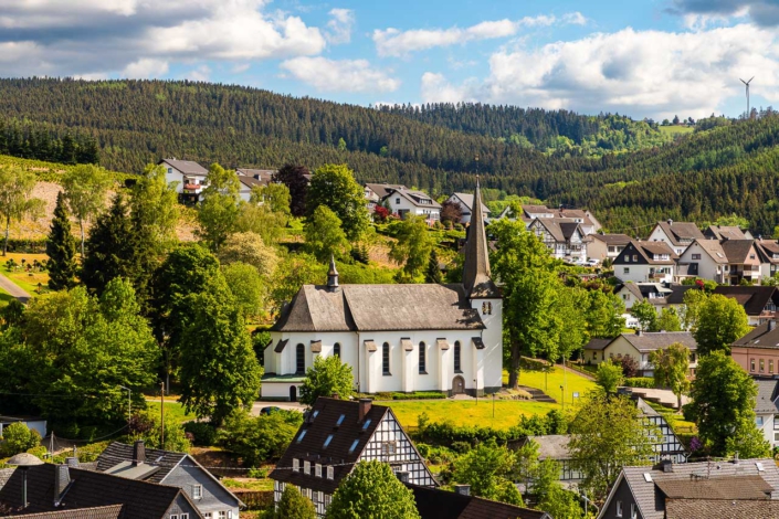 St. Lambertus Kirche Oberhundem