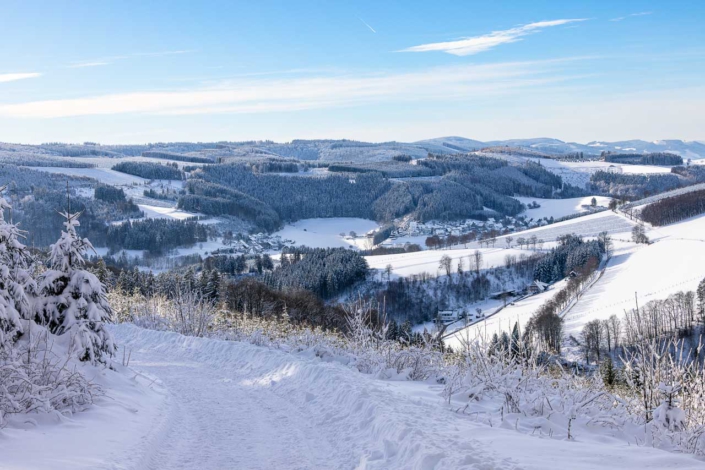 Winterliche Aussicht vom Hohen Knochen